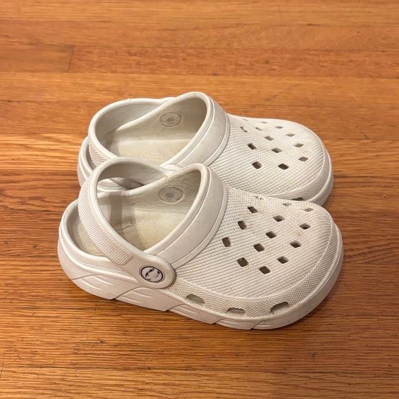 Kids Clogs - Picture 2 of 6